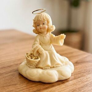 Studio Heavenly Angels Tom Rubel Basket Full of Love Resin Figurine 1994
